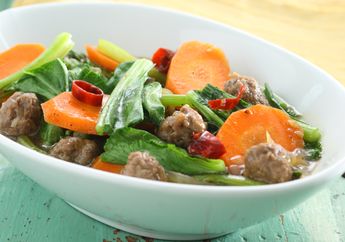 Menu Makan Malam Sehat Hari Ini Bisa Kita Contek Dari Resep Tumis Caisim Bola Daging