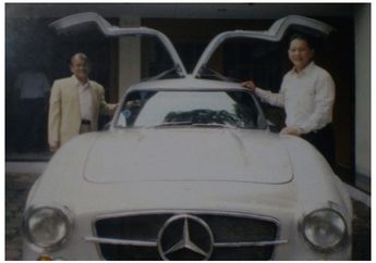 Unik! Intip Cerita Tentang Mercy Gullwing Antik Milik BJ Habibie yang Sempat Tersangkut di Atas Pohon!