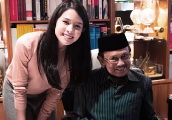 Ungkapan Kesedihan Maudy Ayunda Karena Eyang Habibie Enggak Sempat Nonton Film 'Habibie & Ainun 3'