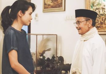 Karena Eyang Habibie, Maudy Ayunda Punya Sosok Kakek dalam Hidup. Tulisan Sang Mama Bikin Haru!