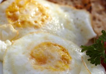 Bukannya Sehat Malah Bisa Jadi Racun, Mulai Sekarang Jangan Lagi Masak Telur Dengan Cara Ini Jika Tak Ingin Bahayakan Nyawa Keluarga!