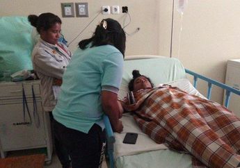 Dedam Dengan Suami Tak Dibelikan Pembalut, Seorang Ibu Nekat Tebas Bayi Kembarnya yang Tertidur Pulas Dengan Parang