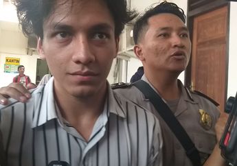 Terjerat Narkoba, Jefri Nichol Tersenyum saat Masuki Ruang Sidang, Ada Apa?