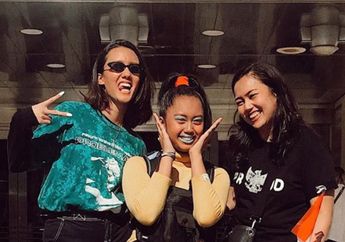Selalu Kompak, Begini Gaya Kece 2 Anak Tora Sudiro dan Sang Mama di Amerika Serikat
