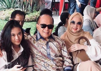 Nikahi Pejabat Beda 27 Tahun, Gaya Elegan Ingrid Kansil Saat Makan Bersama Cucu-Cucunya Jadi Sorotan