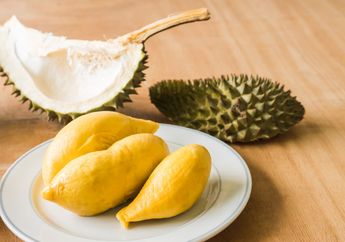 Pejabat Thailand ini Rela Keluarkan Uang Rp682 Juta Demi Membeli Sebuah Durian saat Acara Lelang