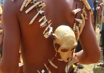 Indonesia Sudahilah Pertengkaran di Antara Kita, Mari Bersyukur Kepada Yang Maha Kuasa. Begini Deretan Foto Upacara Syukur Dayak Deah Nan Langka