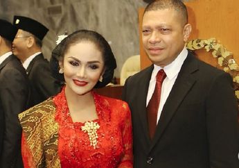 Sah Jadi Wakil Rakyat, Tengok Gaya Kridayanti Boncengan Tanpa Helm Dengan Suami Saat Coblosan