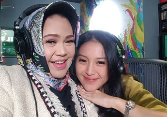 Menawan! 8 Potret Anak Hetty Koes Endang, Afifah Yusuf yang Juga Jago Nyanyi!