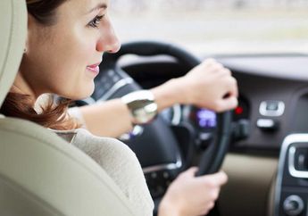 Salut! Spion Mobil Dipatahkan Lalu Pipi Kena Bogem, Emak-Emak di Surabaya Penjarakan Pria Jakarta