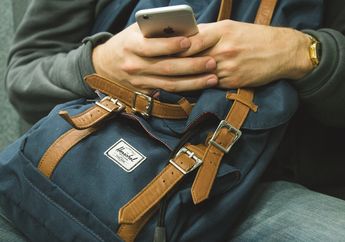 Ngerasa Jadi Gay Gara-gara iPhone, Cowok Ini Gugat Apple