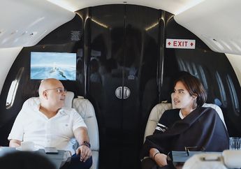 Punya Ayah Sambung Konglomerat, El Rumi Kembali ke London dengan Pesawat First Class yang Tarifnya Mencapai Rp 300 Juta, Bagian dalamnya Mirip Apartemen!