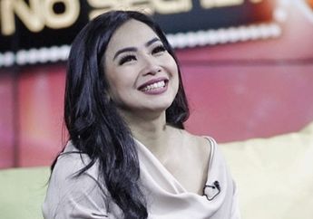 Presenter Gosip Tapi Bebas Dari Gosip, Siapa Sangka Feni Rose Ternyata Punya Hunian Mewah dengan Dapur yang Wow Banget!