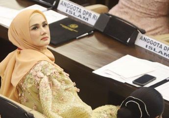 Nangis Dituding Air Mata Buaya, Pakar Ekspresi Justru Ungkap Kalau Mulan Jameela Lakukan Hal Ini dalam Keadaan Depresi: Orang Normal, Susah untuk Menirukan!