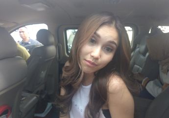 Ulang Tahun Ibunda Ayu Ting Ting ke-47, Umi Kalsum Kode Minta Mantu Baru?