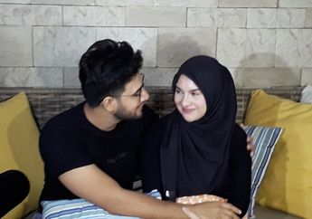 Dihantui Mimpi Buruk Berkepanjangan, Denny Darko Terawang Irish Bella dan Ammar Zoni Usai Kehilangan Bayi Kembar: Tak Beranjak dari Tempat Tidur, Semua Akan Terbalaskan!