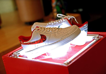 Enggak Cuma Ayam, Sekarang KFC Indonesia Jual Sneakers dan Streetwear?