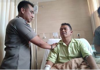 Jadi Temeng Wiranto, Kapolres Menes yang Ikut Tertusuk di Punggung Nekat Jalan Kaki ke Puskesmas dengan Baju Berlumuran Darah