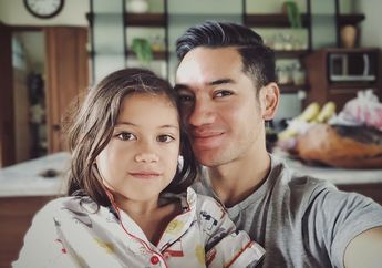 Kesayangan, Begini Manisnya Potret Andrew White Bareng Putri Bungsunya, Sarah Deana. So Sweet!
