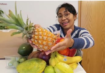 Gelontorkan Setengah Juta untuk Beli Buah-buahan Indonesia di Jerman, YouTuber Ini Kaget Saat Lihat Kondisinya: Sudah Busuk Waktu Saya Makan