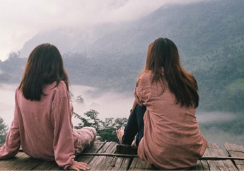 Jangan Ragu Lakukan 8 Cara Ini Buat Ngebantu Teman yang Lagi Depresi!