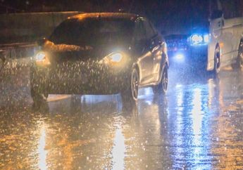 Mobil Keguyur Hujan Malam Hari, Sebaiknya Langsung Dicuci atau Tunggu Besok Saja