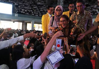 Jadi Perdebatan Hingga Kini, Perempuan Pangandaran Ini Sukses Goreskan Tinta Emas Sebagai Menteri Jokowi. Apa Saja Terobosannya?