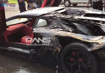 Di Balik Musibah Selalu Ada Hikmahnya. Biarpun Lamborghini Aventador Kesayangannya Hangus Terbakar, Raffi Ahmad Masih Bisa Bernapas Lega Gara-gara Perbuatan Si Sopir Ini