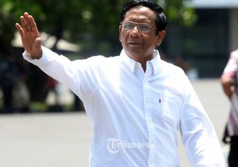 Dulu Terpaksa Nyeker ke Sekolah hingga Belajar di Kuburan, Mahfud MD Kini Ditunjuk Jadi Menko Polhukam Gantikan Wiranto