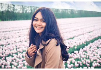 Menikah Pakai Adat Belanda, Rina Nose Pakai Gaun Pengantin Sederhana Tapi Tetap Cantik Memesona