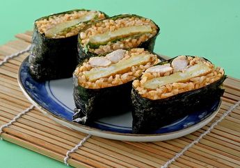 Masak Apa Besok? Masak Resep Nasi Tomat Lapis Nori Favorit Si Kecil Ini Saja