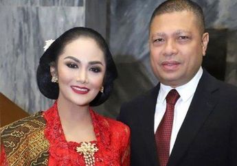 Seolah Panik Unggahan Selingkuh Suaminya Jadi Ramai, KD Buka Suara Soal Dapur Rumah Tangganya: 'Namanya Juga Manusia'