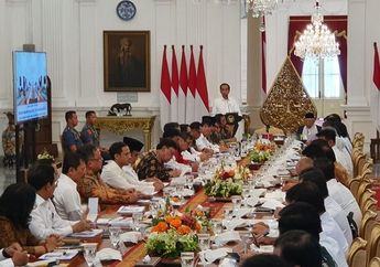 Bikin Kaget Publik, Jokowi Diprediksi Bakal Bongkar Susunan Kabinet Tak Sampai Setahun. Begini Penjelasannya
