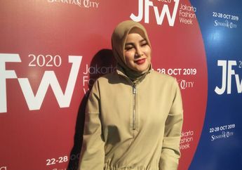 Mantap Berhijab, Olla Ramlan Rela Beri Koleksi Baju Kesayangannya untuk Adik dan Keponakan