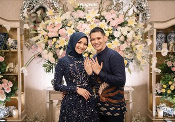 Tampak Serasi Padahal Masih Kaget karena Dilamar, Ini Dia Momen Pertunangan Citra Kirana dan Rezky Aditya yang Penuh Bunga