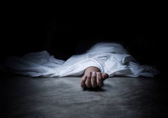 Meninggal karena Corona, Namun Jenazah Pria Ini Dibawa Tanpa Peti, Hanya Dikafani dan Bahkan Keluarga Ikut dalam Ambulans