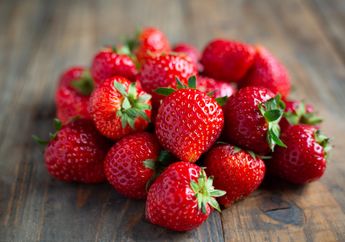 Ini 5 Alasan Kenapa Mulai Sekarang Harus Makan Buah Stroberi, Cocok Banget yang Baru Mulai Diet