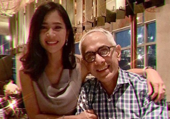 Nikahi Pria yang 18 Tahun Lebih Tua, Panggilan Sayang Bunga Zainal untuk Suami Terungkap Saat Rayakan Anniversary di Restoran