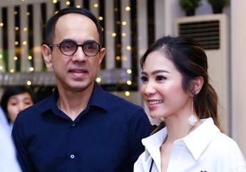 Sempat Diramal Ada Masalah dengan Rumah Tangganya, Bunga Zainal Bahagia Rayakan Anniversary Bersama Suami yang Terpaut Usia 18 Tahun: I Love You Papa