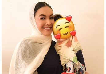 Potret Putrinya Selalu Ditutupi untuk Menjaga Perasaannya yang Tengah Menderita Penyakit Langka, kini Denada Pamer Foto Shakira tanpa Tertutup Stiker hingga Banjir Sorotan