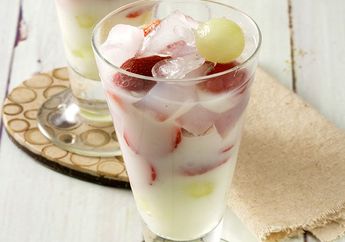 Resep Sop Buah Leci Enak, Minuman Dingin yang Segarnya Kebangetan