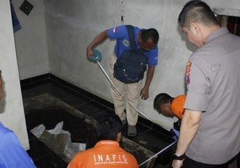7 Bulan Hilang, Seorang Pria Ditemukan Tewas Dicor di Bawah Musala Rumahnya! Istri dan Anak Saling Tuduh Jadi Dalang Pembunuhan