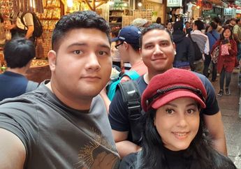 Berlinang Air Mata, Meriam Bellina: Menjadi Anak Saya Punya Beban Tersendiri untuk Mereka