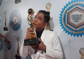 Cuek Bebek Disuruh Netizen Balik ke Thailand, Jirayut Dangdut Academy Santai Nabung Ingin Beli Rumah di Indonesia, Bakal Ganti Kewarganegaraan?