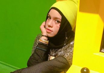 4 Gaya Adik Atta Halilintar, Sajidah Halilintar dengan 1 Model Sneakers. Keren Abis!