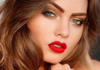Tren Makeup 2020 dari Y.O.U: Tren Lipstik Warna Merah Bakal Jadi Selera Milenial!