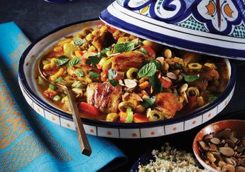 Spesial Saji-Sedap, Mencicipi Lezatnya Tagine, Semur Ala Maroko Di Dalam Keramik Unik!