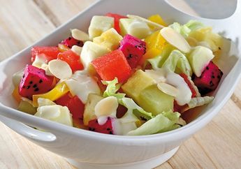 Salad Buah Mudah Ini Siap Jadi Camilan Sehat yang Mudah Dibuat