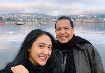 Ayahnya Konglomerat di Tanah Air, Putri Tanjung justru Tampil Sederhana Saat Dampingi Presiden Jokowi Berkunjung ke Subang, Begini Penampilannya!