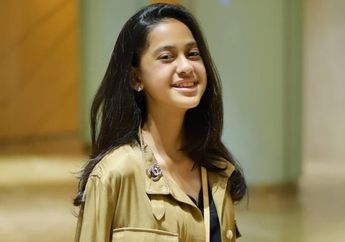 Gaya Simpel Anak Ramzi, Asila Maisa Saat Kenakan 1 Model Waist Bag. Keren!